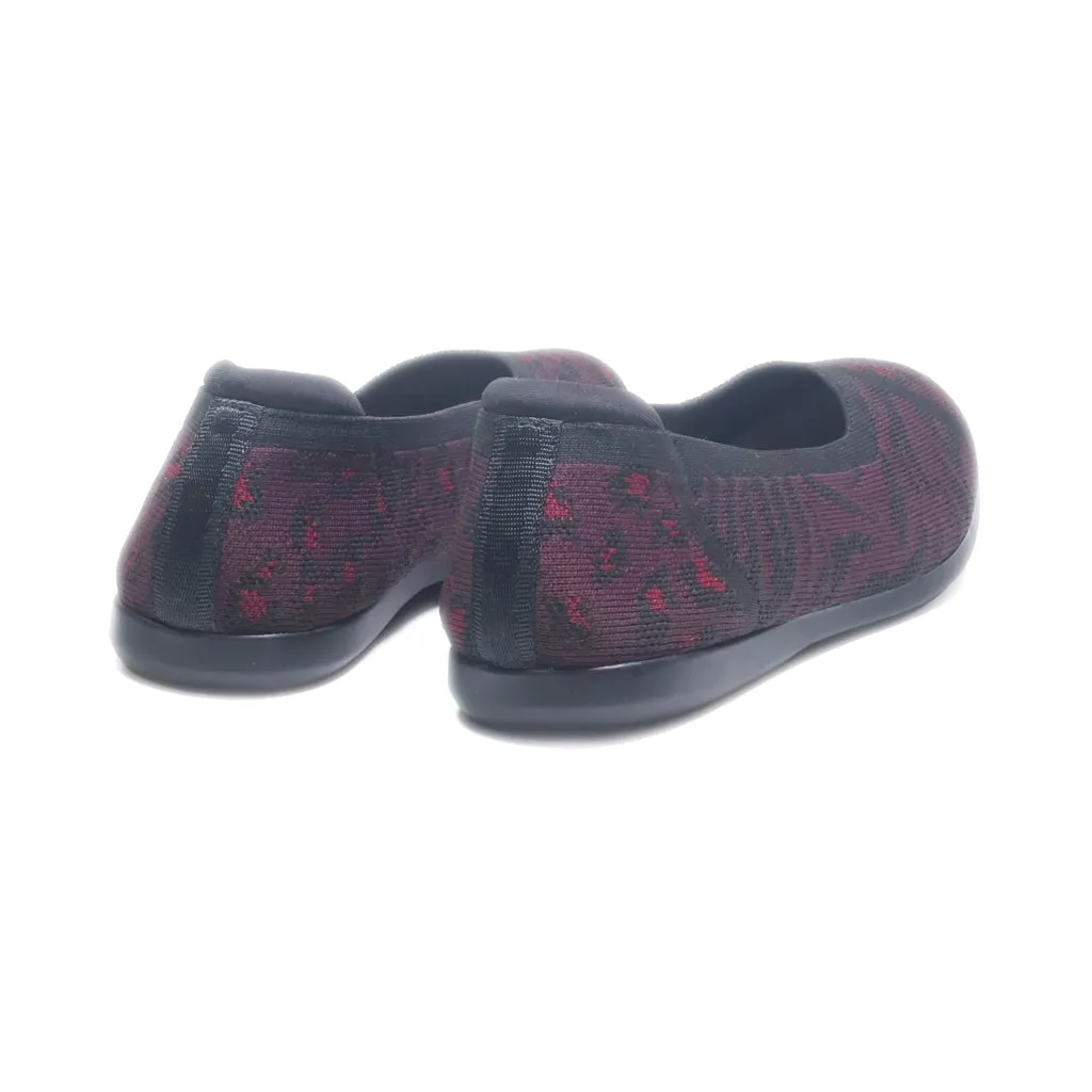 Clarks Ballerinas Fabric Maroon Colour For Women