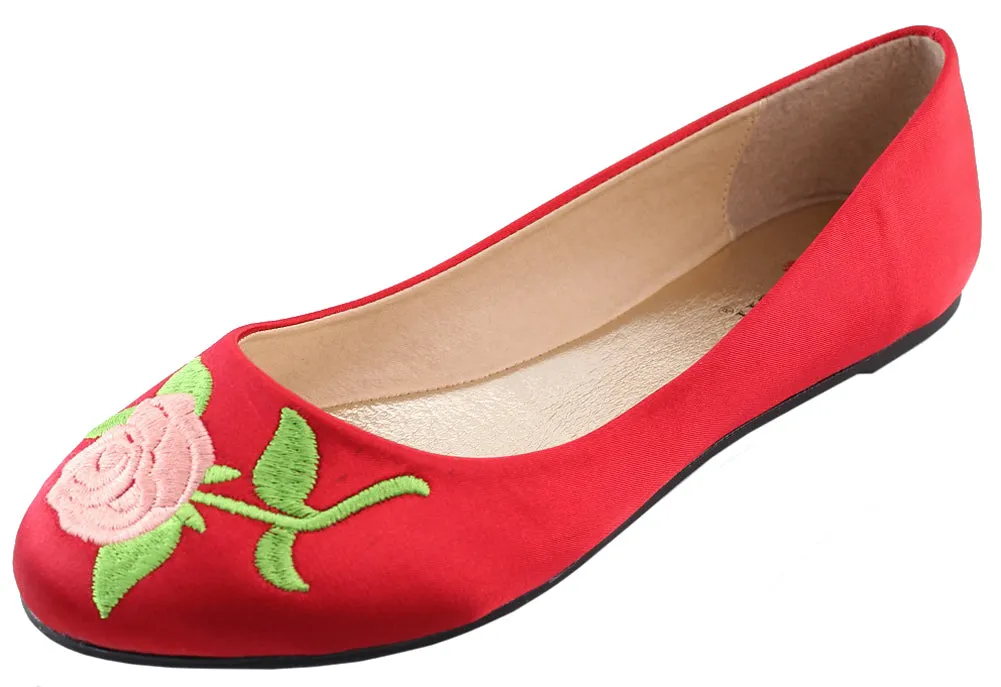 Elegant Footwear Women's Embroidered Rose Floral 90s Round Toe Ballet Flat