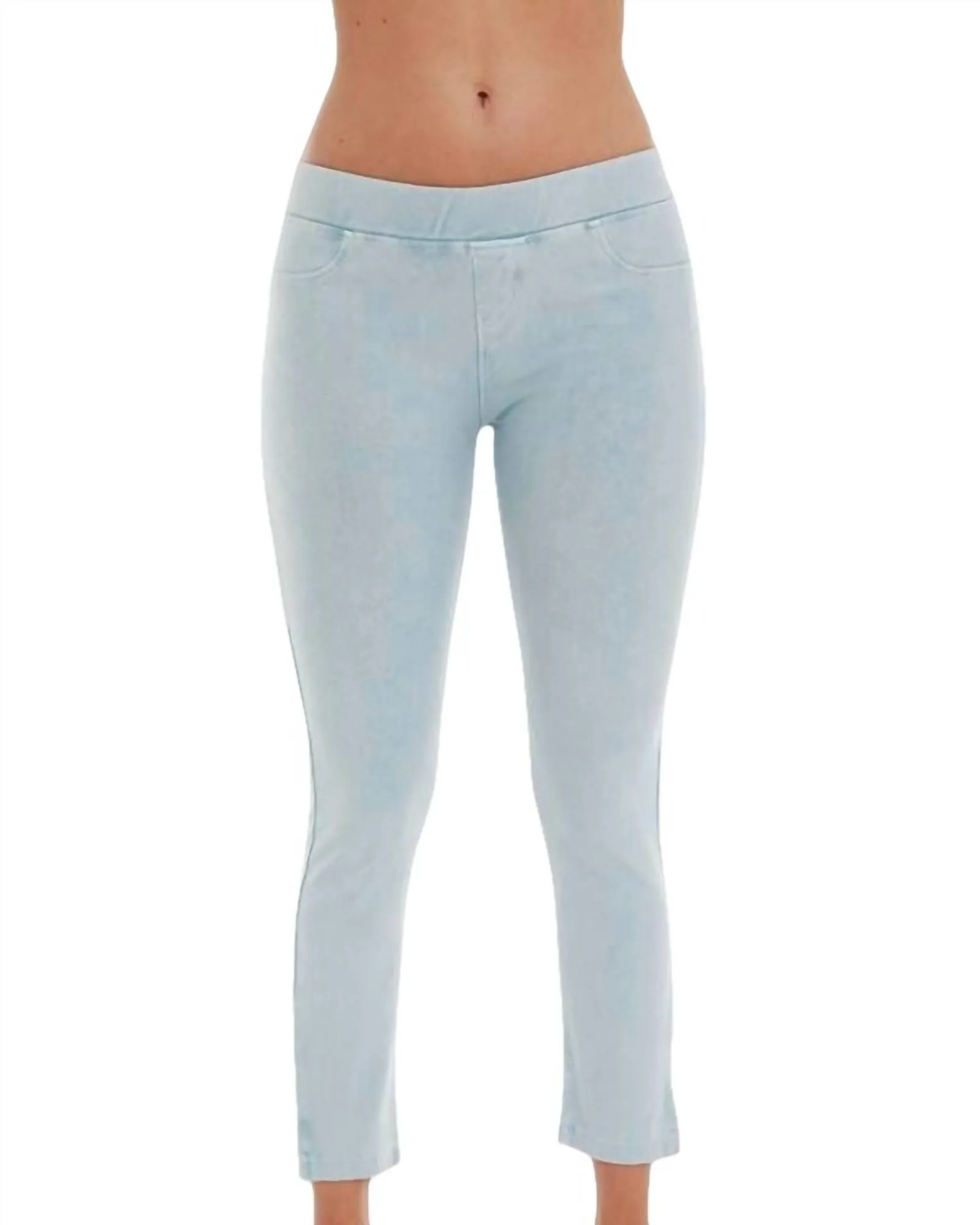 High Rise Capri In Lightblue | Lightblue