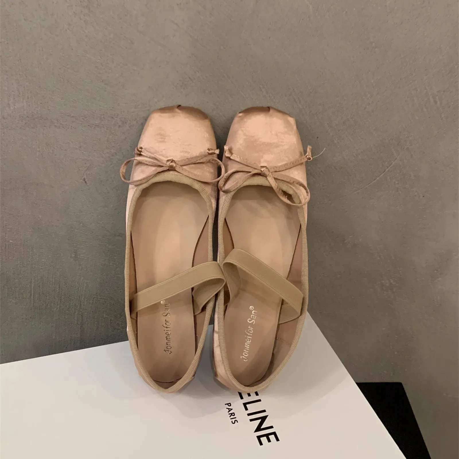 Hnzxzm Brand Luxury Satin Silk Ballet Shoes Woman Classic Square Toe Bowtie Elastic Band Ballerina Flats Ladies Soft Loafers M