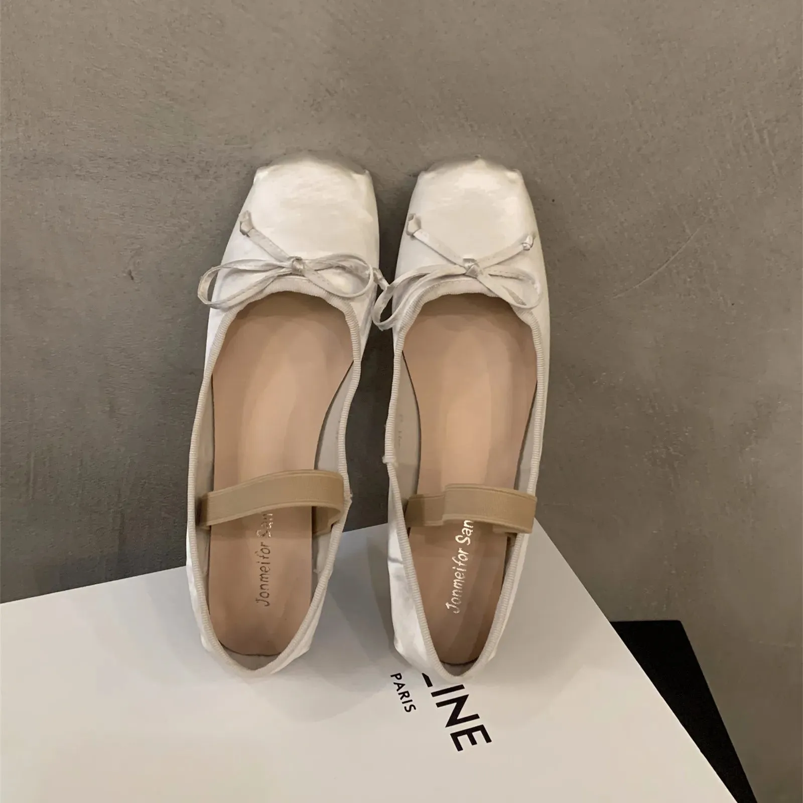 Hnzxzm Brand Luxury Satin Silk Ballet Shoes Woman Classic Square Toe Bowtie Elastic Band Ballerina Flats Ladies Soft Loafers M