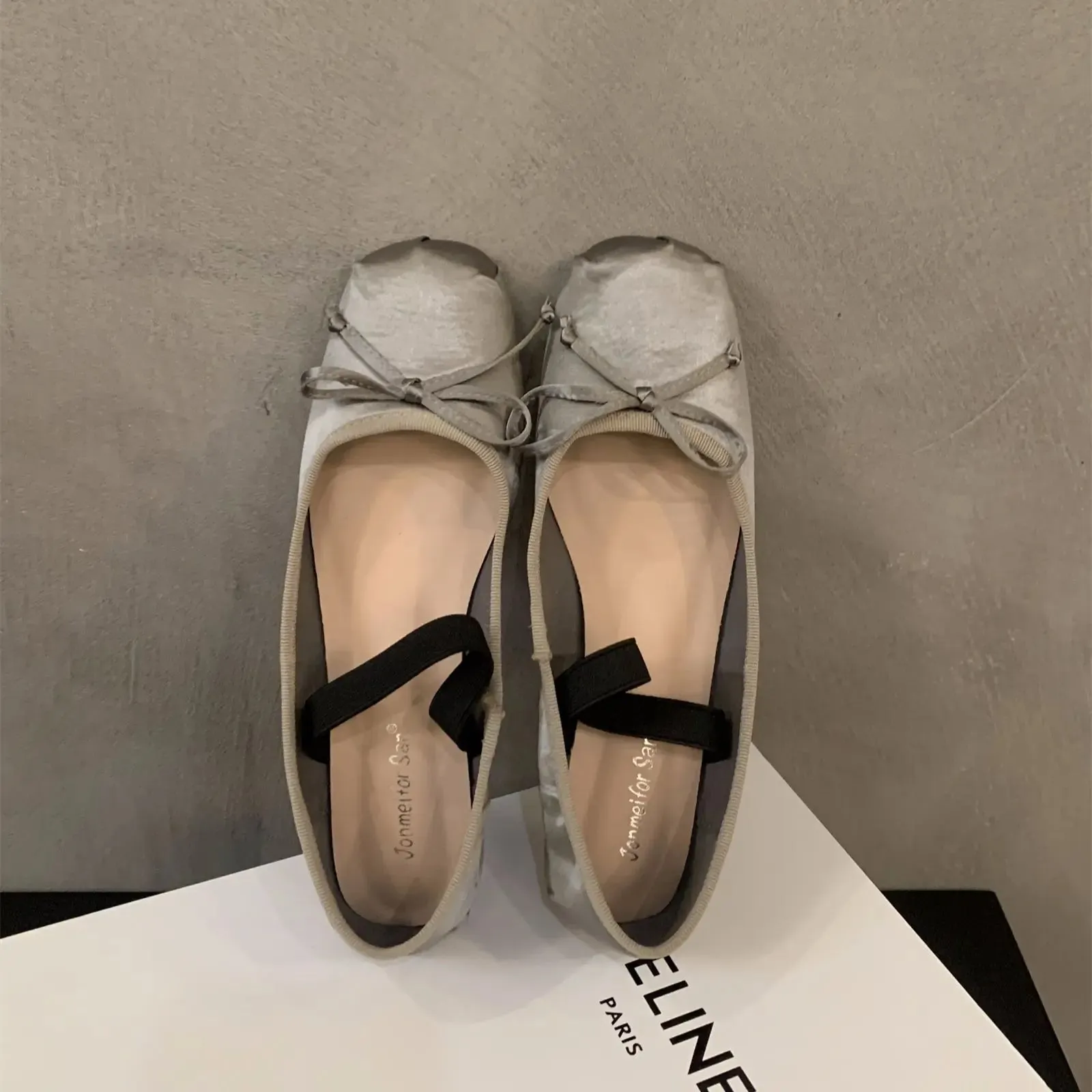 Hnzxzm Brand Luxury Satin Silk Ballet Shoes Woman Classic Square Toe Bowtie Elastic Band Ballerina Flats Ladies Soft Loafers M