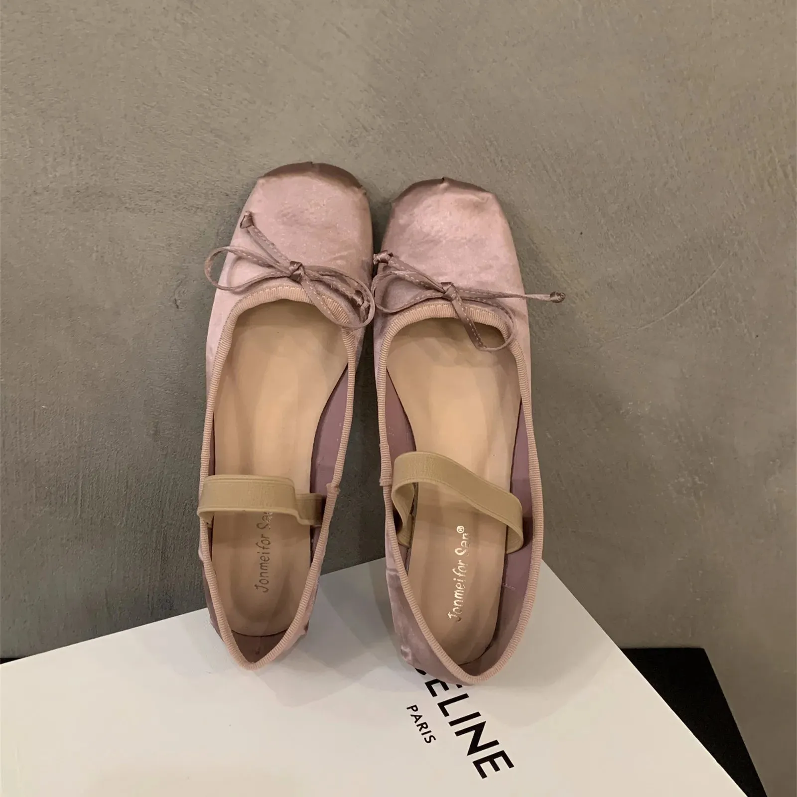 Hnzxzm Brand Luxury Satin Silk Ballet Shoes Woman Classic Square Toe Bowtie Elastic Band Ballerina Flats Ladies Soft Loafers M