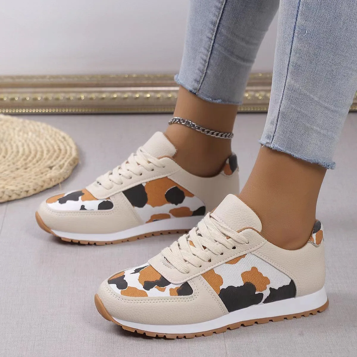 Leopard Print Lace-Up Sneakers - Stylish Women’s Sports Shoes