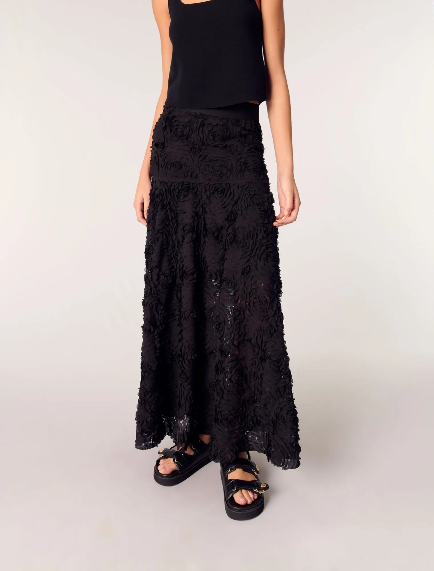 Long embroidered skirt