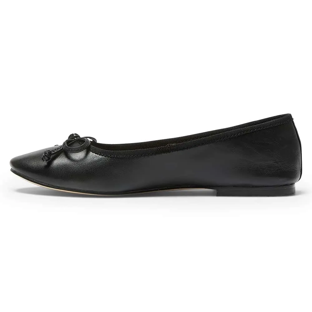 Mallory Flat in Black Leather