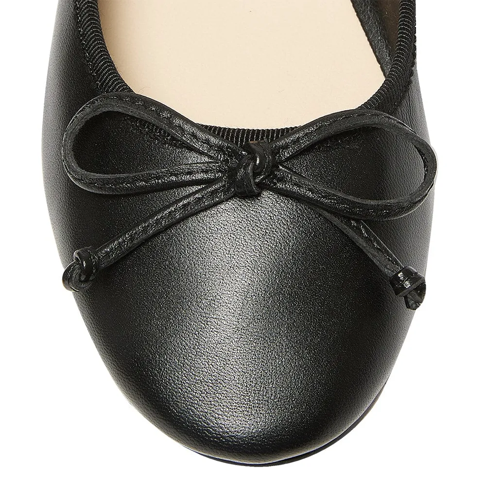 Mallory Flat in Black Leather