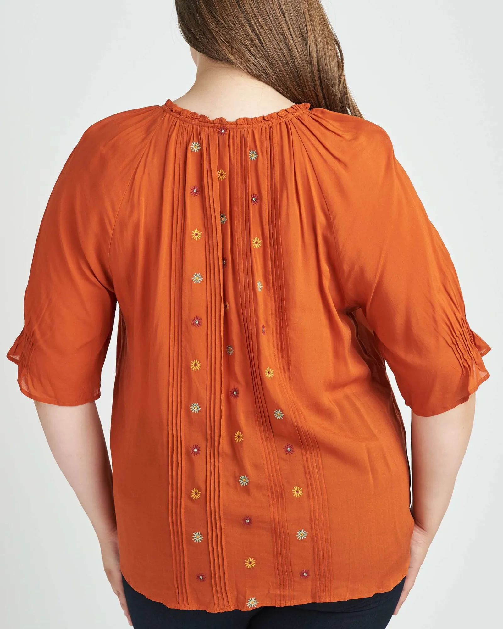 Maryum Embroidered Flower Top | UMBER