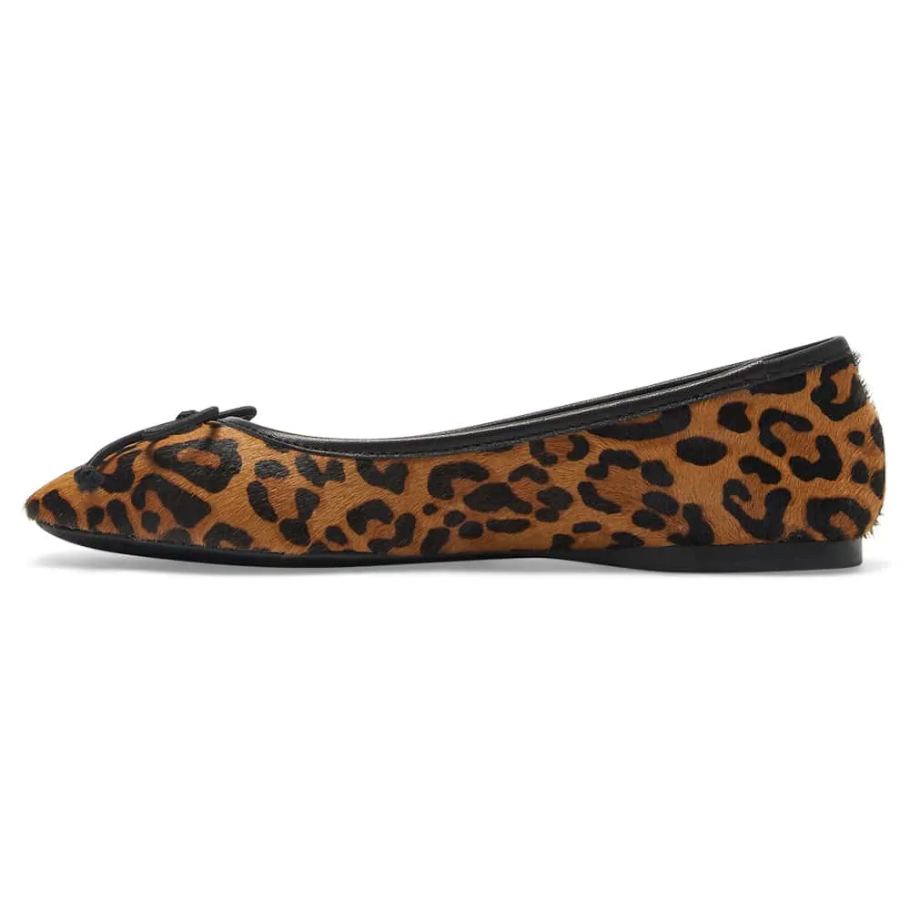 Maya Flat in Animal Leather