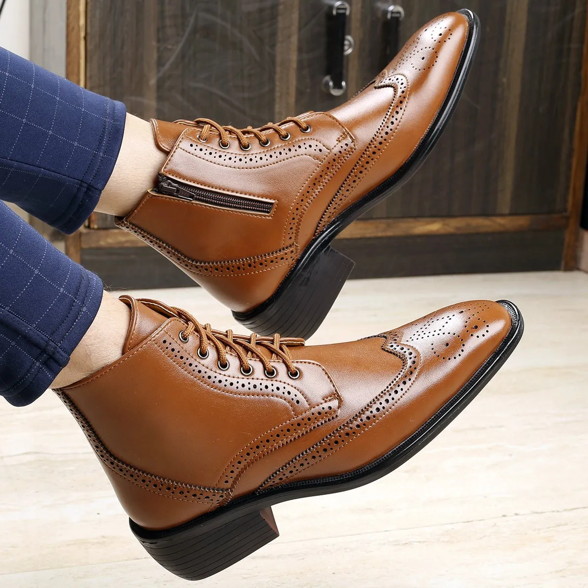 New Stylish And Comfortable Formal Office Wear Height Increasing Boots