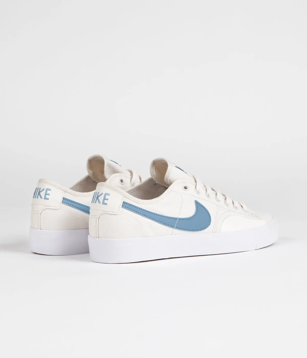 Nike SB Blazer Court Shoes - Phantom / Cerulean - Phantom - Gum Light Brown