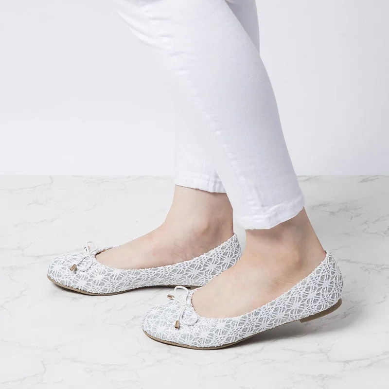 Toe Points Ballet Flats