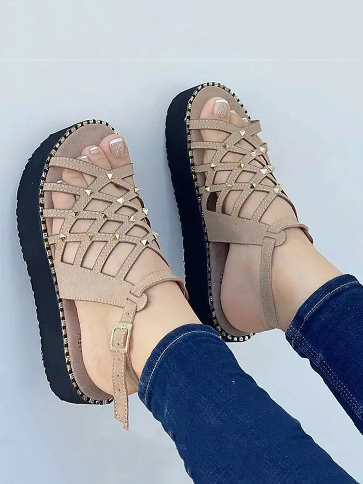 Toleet Hollow-Out Rivet Flat Sandals