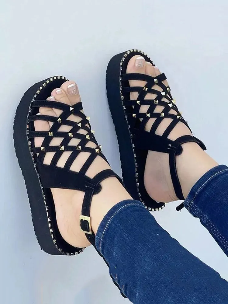 Toleet Hollow-Out Rivet Flat Sandals