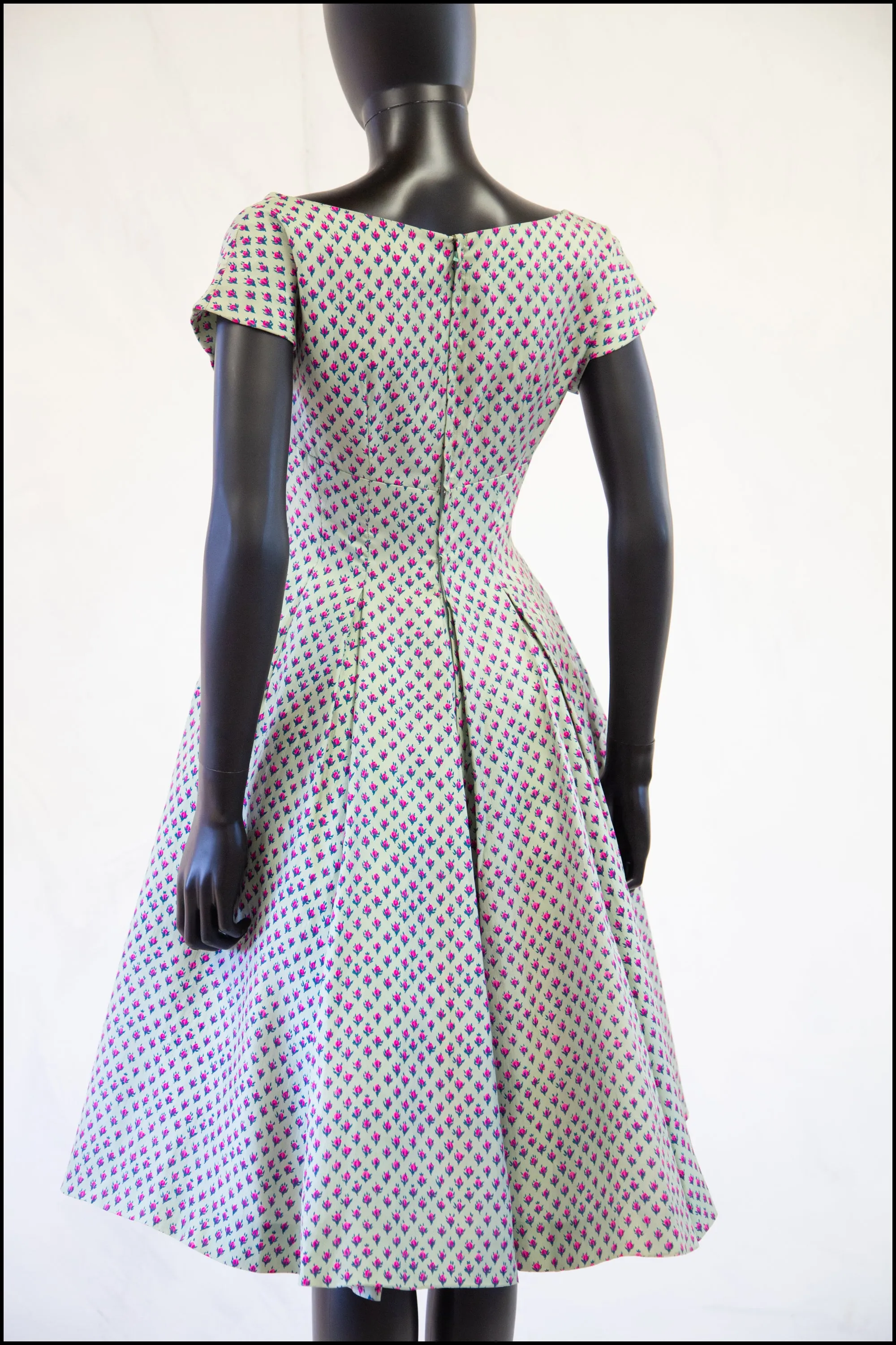 Vintage 1950s Mint Rose Print Silk Dress