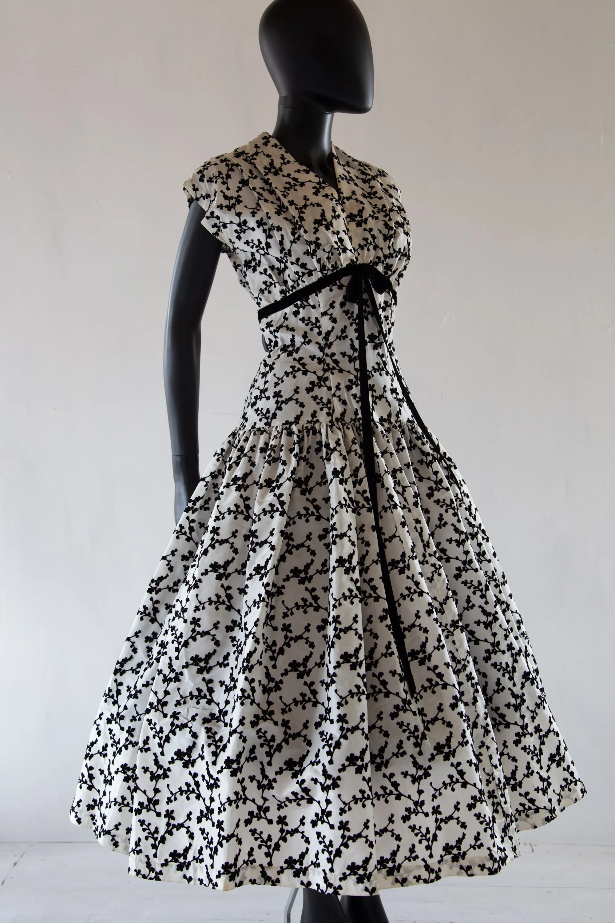 Vintage 1950s Monochrome Flocked Taffeta Cocktail Dress