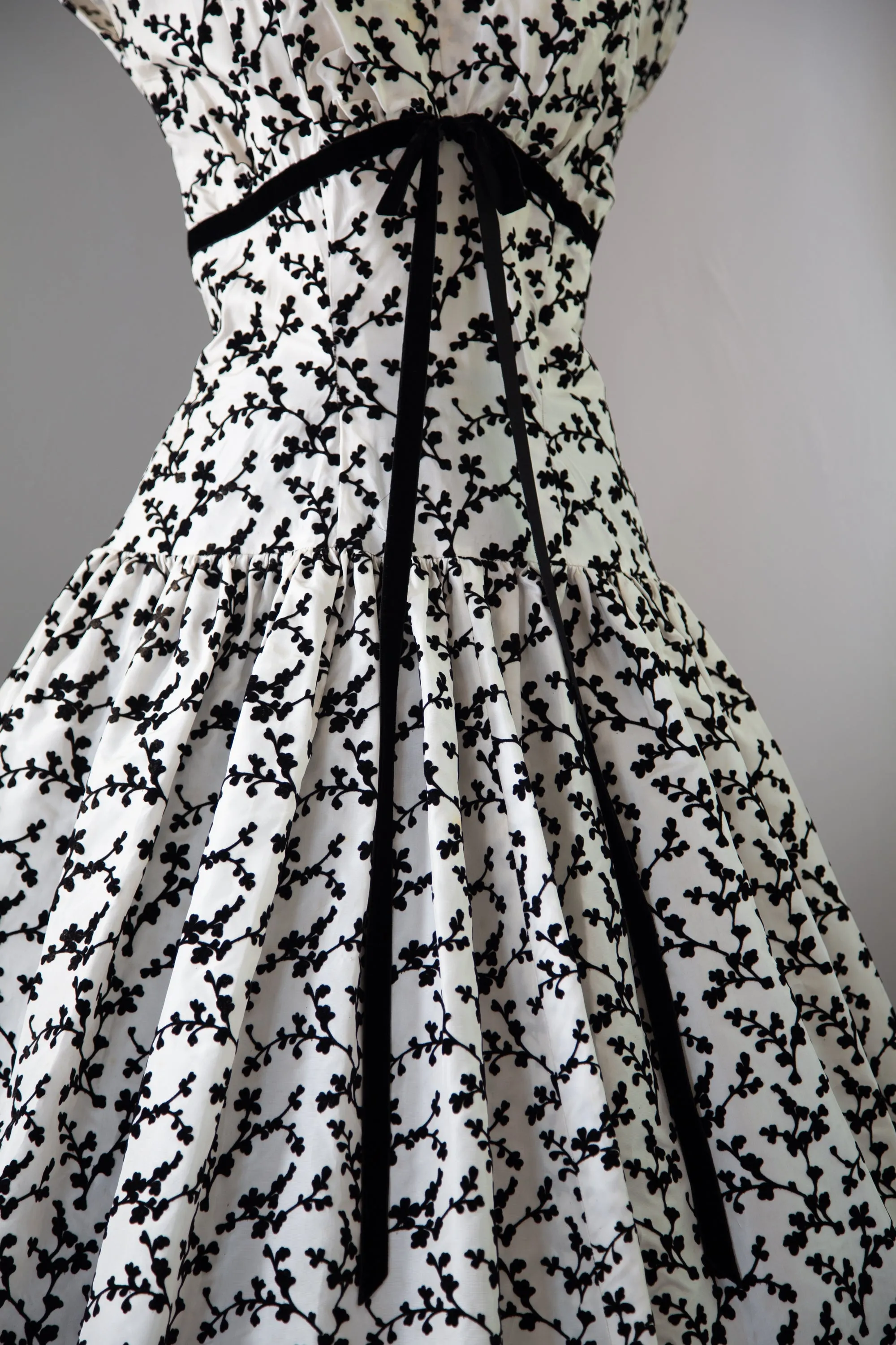 Vintage 1950s Monochrome Flocked Taffeta Cocktail Dress