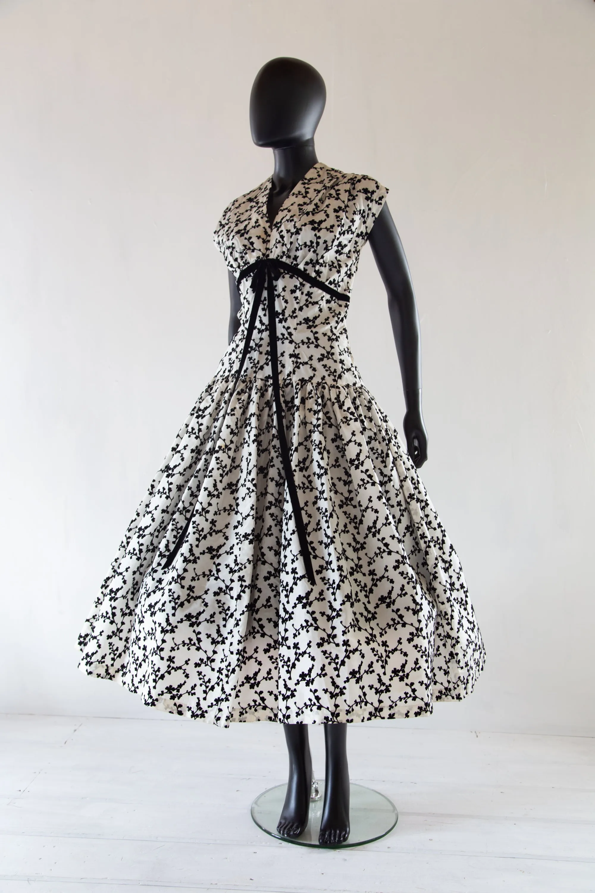 Vintage 1950s Monochrome Flocked Taffeta Cocktail Dress