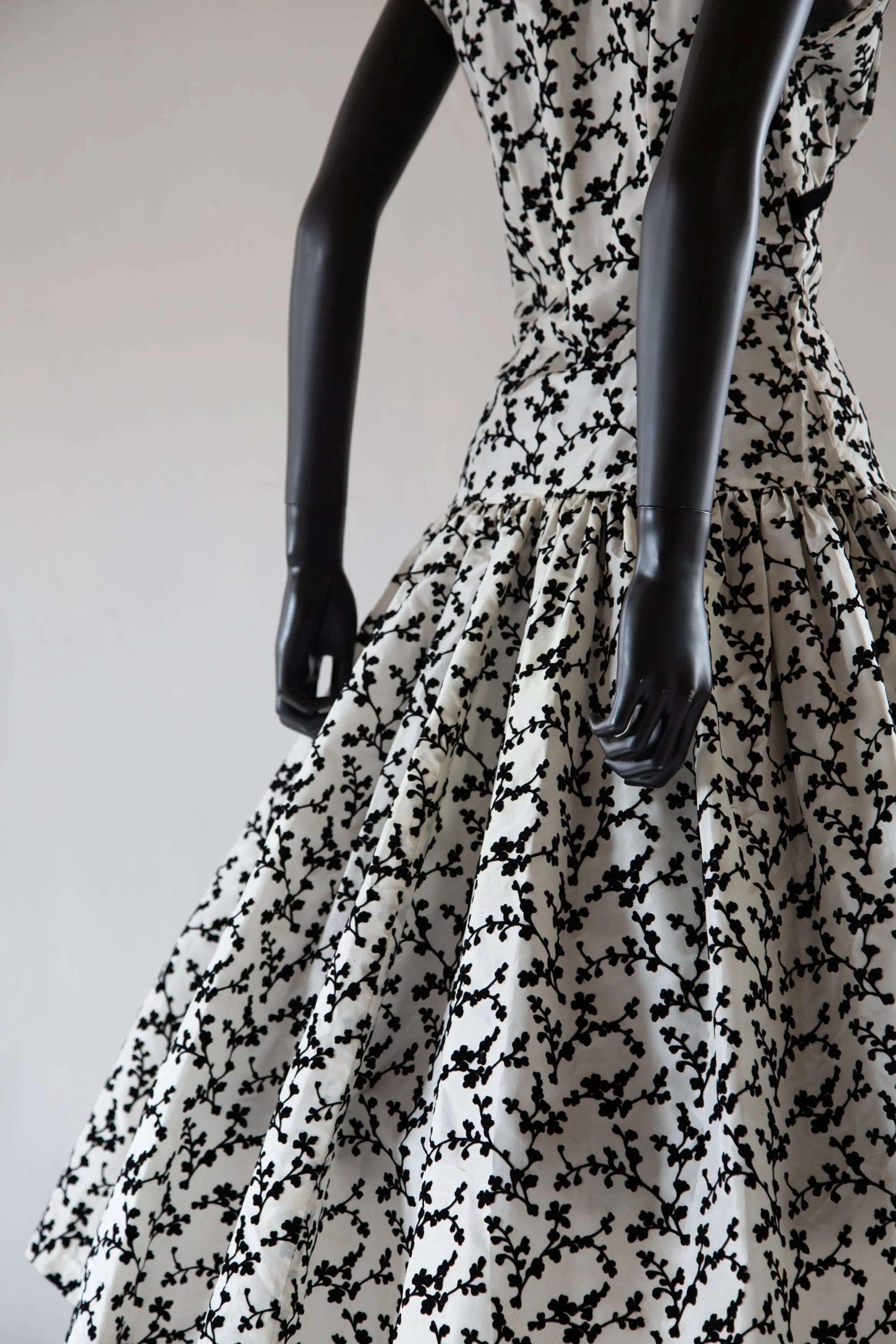 Vintage 1950s Monochrome Flocked Taffeta Cocktail Dress