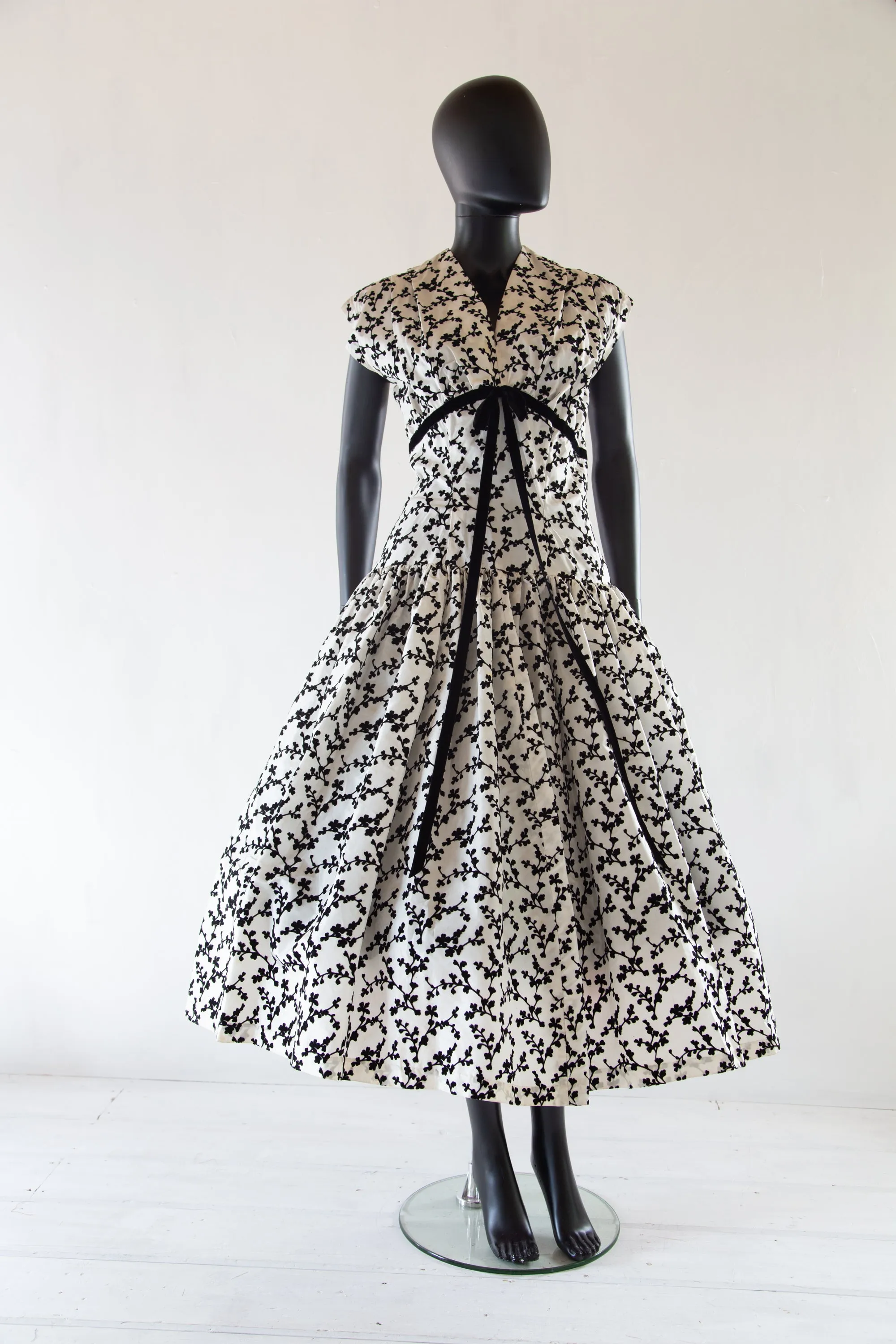 Vintage 1950s Monochrome Flocked Taffeta Cocktail Dress