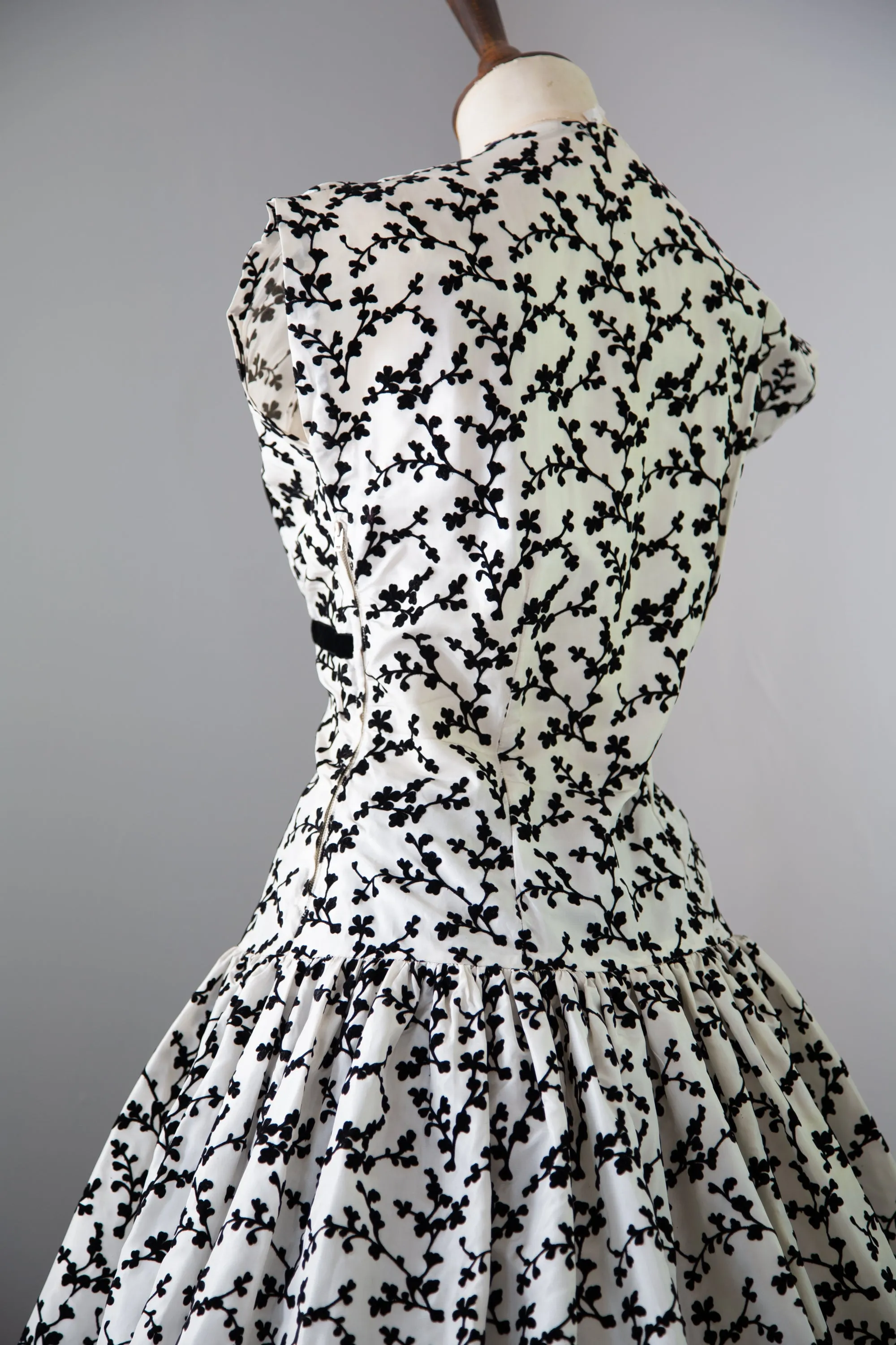 Vintage 1950s Monochrome Flocked Taffeta Cocktail Dress