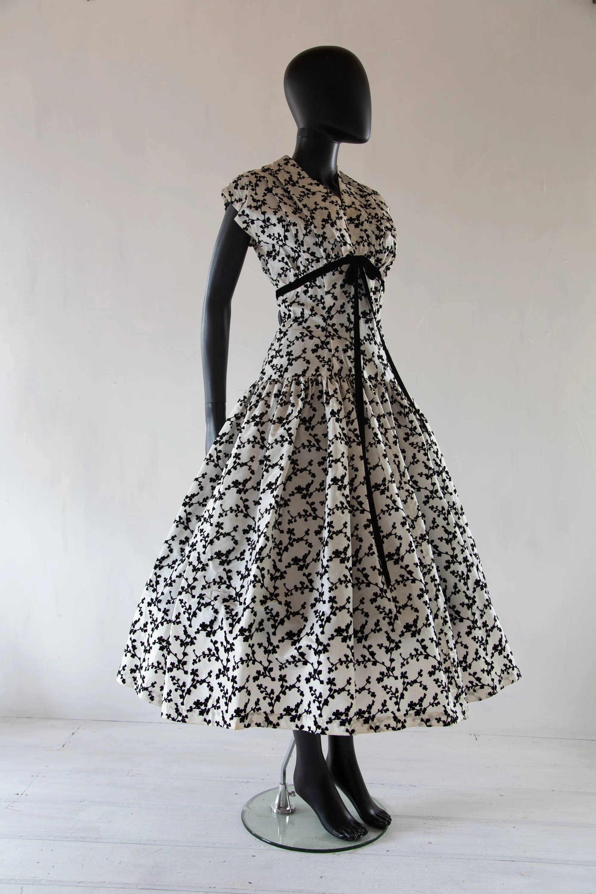 Vintage 1950s Monochrome Flocked Taffeta Cocktail Dress